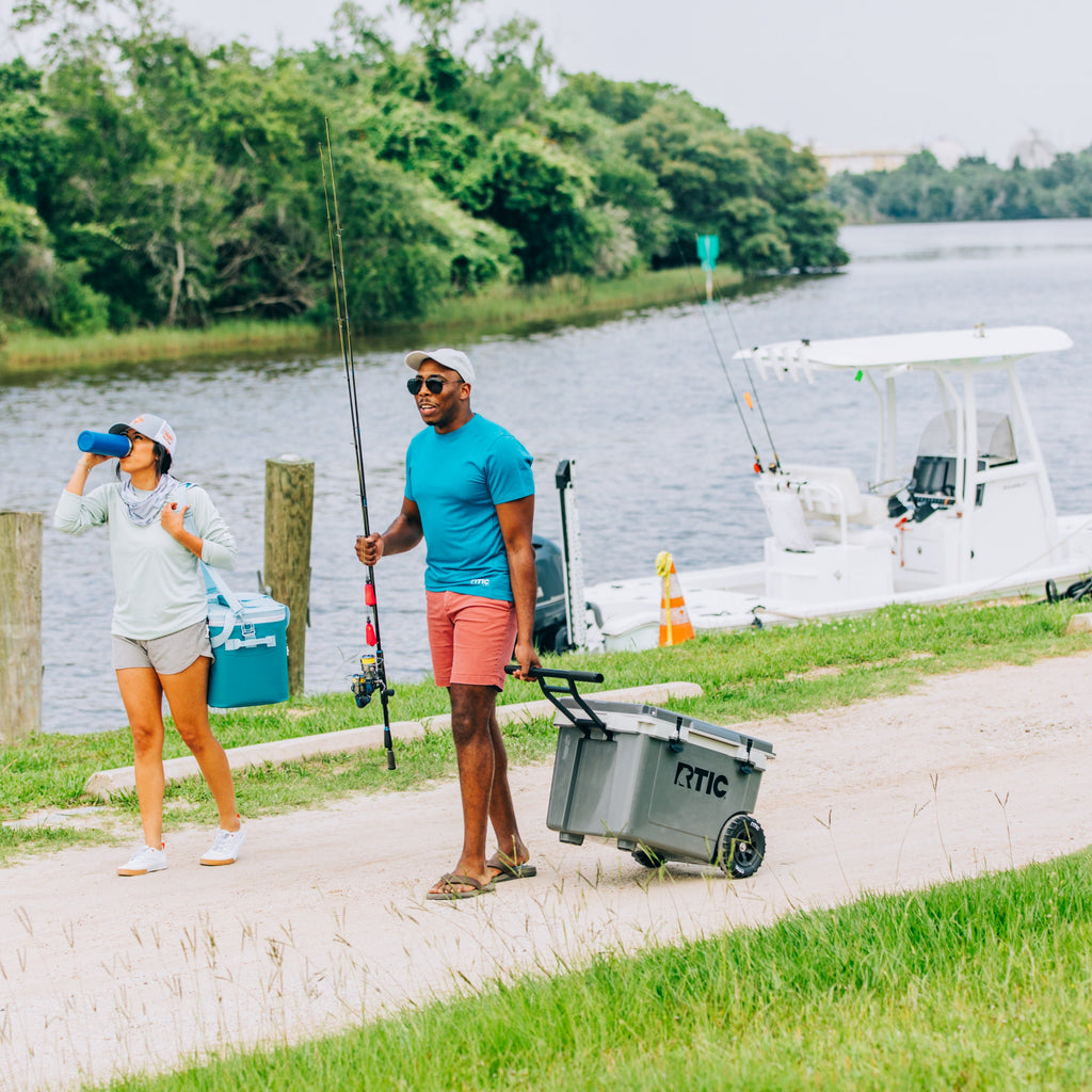 52 QT Ultra-Light Wheeled Cooler